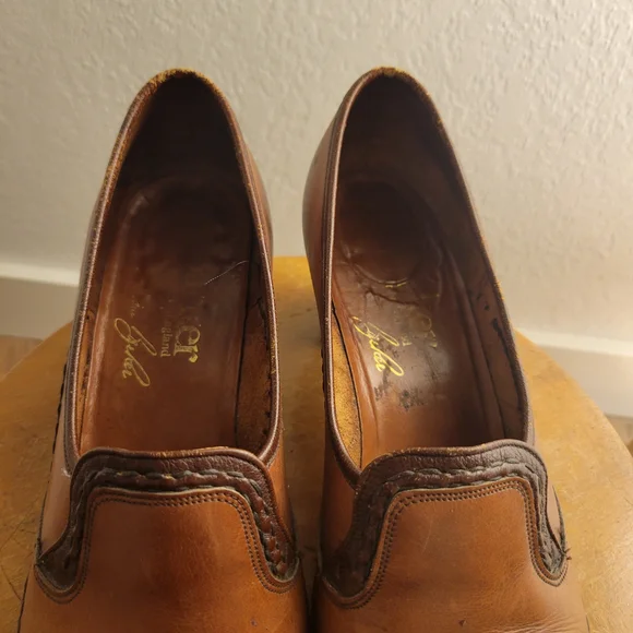 2 For $20 - Vintage Brown Leather Women's Loafers - Picture 5 of 9